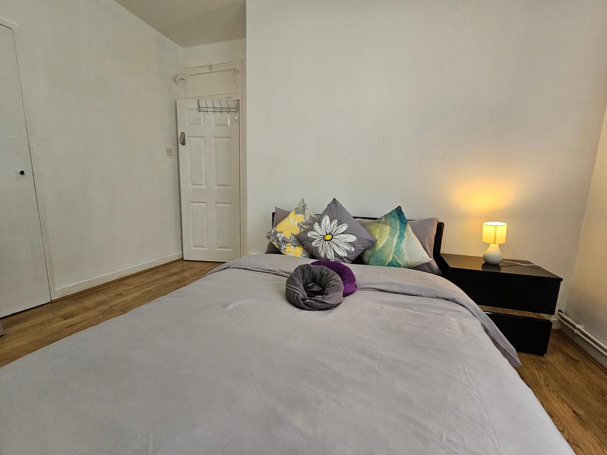 Globe Rooms Лондон Екстериор снимка